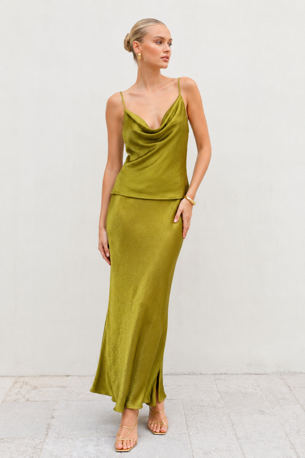 Faldas Para Mujer Larga Satinada X63102 Verde