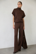 Blusas Para Mujer De Tejido Texturizado Con Cuello Alto Tipo Murciélago N63125 Café