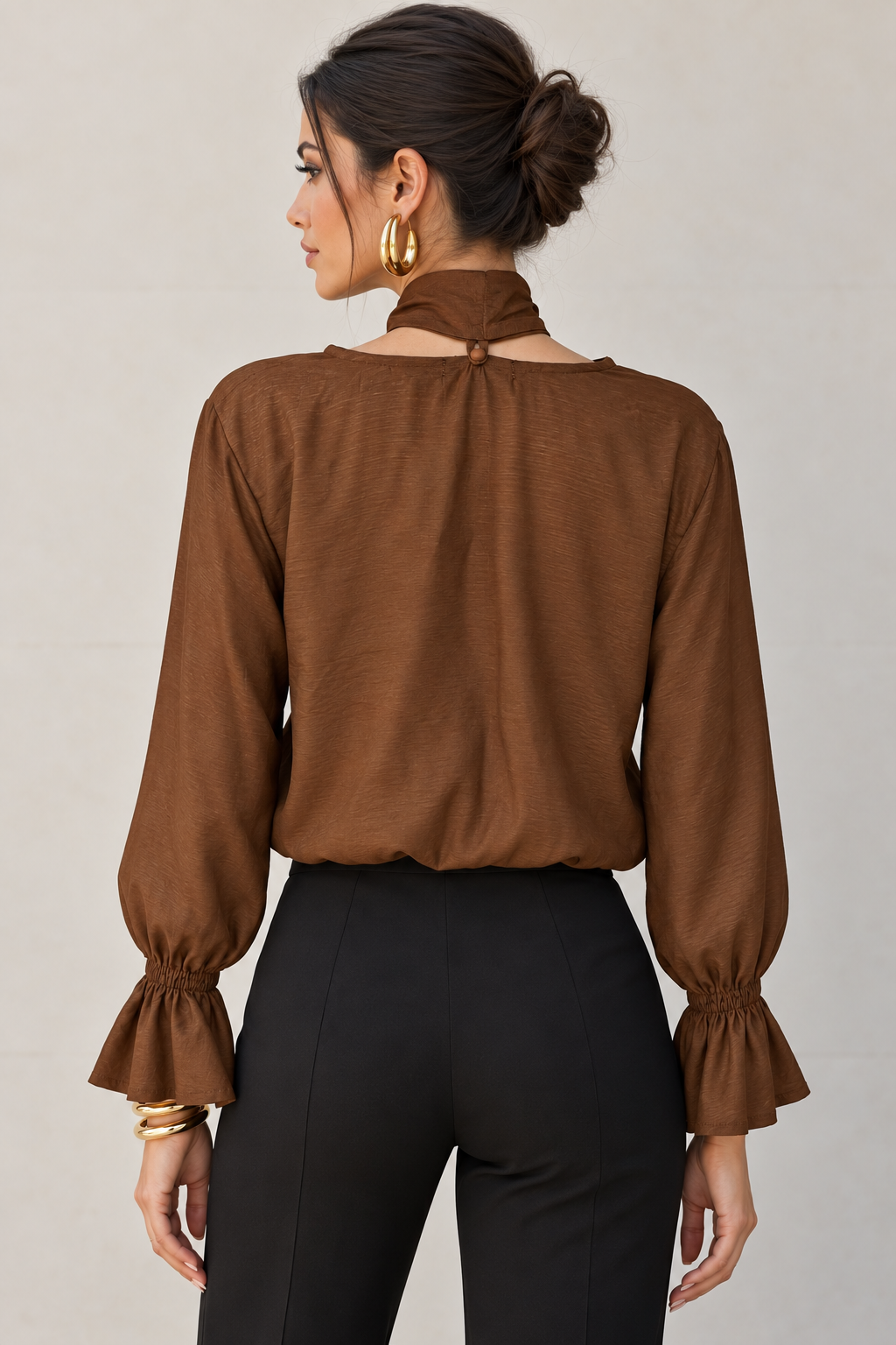 Blusas Para Mujer Con Lazo Al Cuello, Escote En V Y Manga Larga Con Olanes N63130 Café
