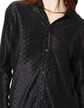 Blusas Para Mujer Bobois Moda Casuales Camisera Corrugada De Manga Larga N41100 Negro