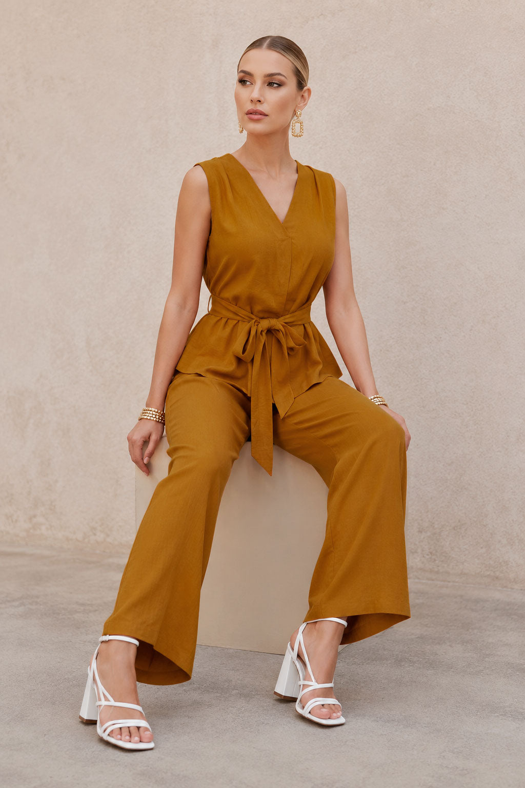 Blusas Para Mujer Sin Mangas Con Cinturón Ajustable N63108 Ocre