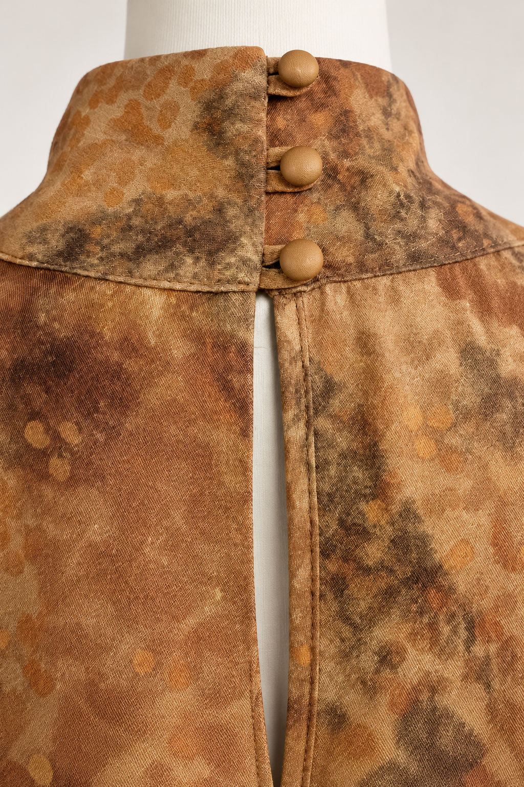 Blusas Para Mujer Sin Mangas Con Bufanda En Cuello Estampado Abstracto N63103 Unico