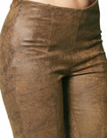 Pantalones Para Mujer Bobois Moda Casuales Vintage Acampanado Tipo Piel Con Aberturas Al Frente W33120 Cafe