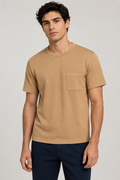 Playeras Para Hombre De Tejido Texturizado Con Bolsillo Frontal A65402 Camel