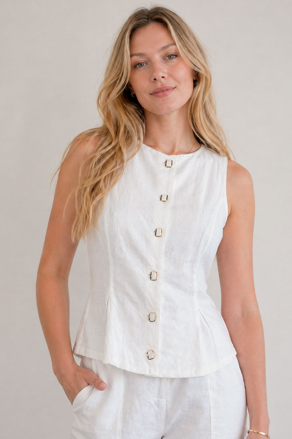 Chalecos Para Mujer Liso Tipo Lino Con Pinzas R61102 Hueso