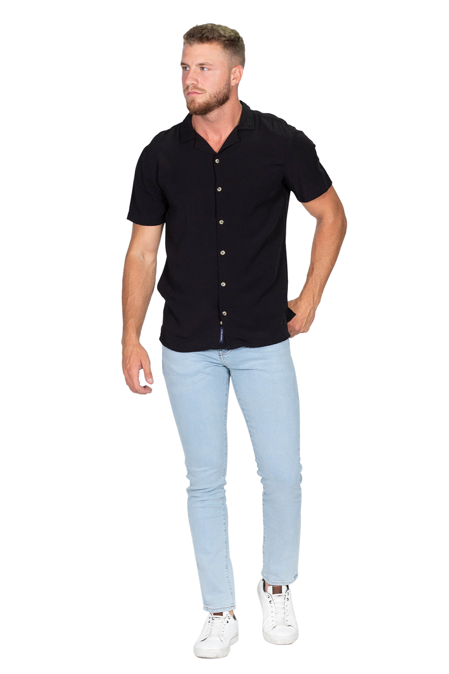 Camisa con pantalon de mezclilla hombre sale
