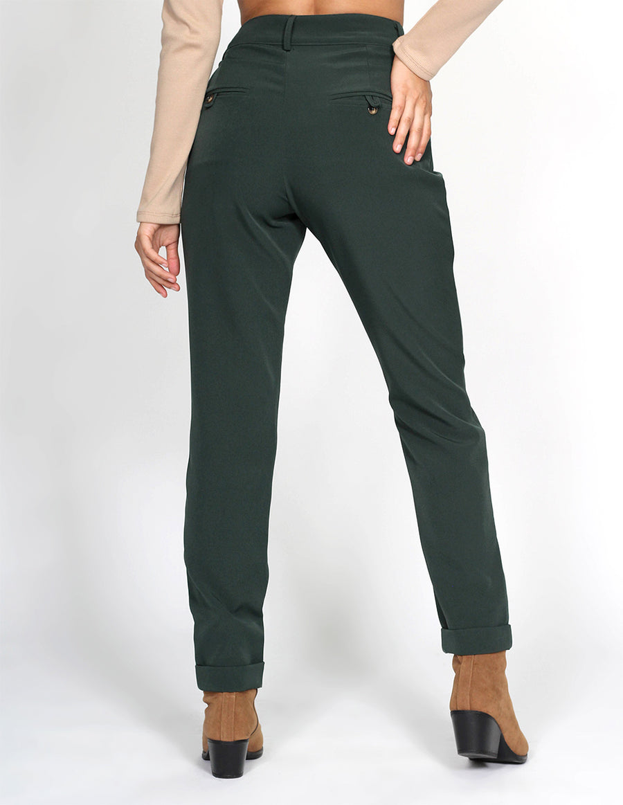 Cómo combinar un pantalón verde - ¡NUEVAS TENDENCIAS!
